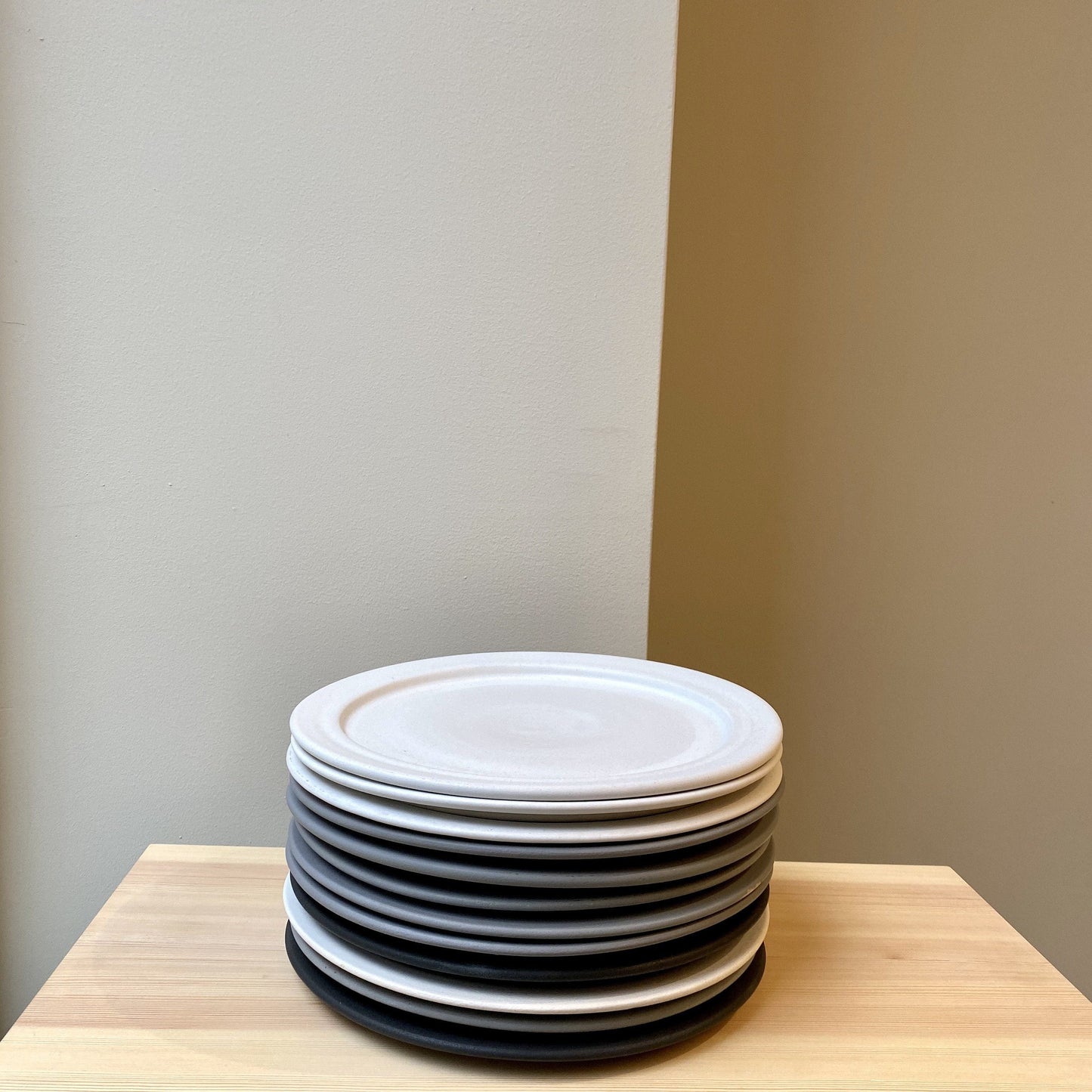 Stoneware Dinner plate